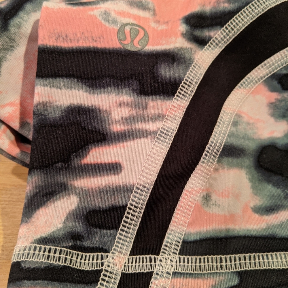 Lululemon Wamo Camo Inspire Crops